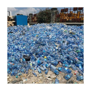 Déchets de bouteilles PET en vrac, matière première pour l'industrie du recyclage plastique - Product Image 5