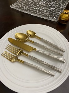Ensemble de couverts en métal design peigne à miel de haute qualité avec manche en bois vaisselle pour mariages et thé bas prix de l'Inde - Product Image 5