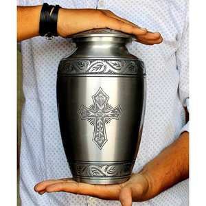 Fournisseur d'accessoires funéraires abordables d'artisanat en métal d'urnes de crémation en laiton de qualité à l'exportation - Product Image 6