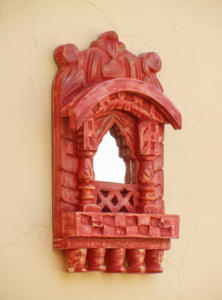 Marco de espejo de madera Angustia Jharokha hecho a mano pintado a mano decoración de pared colgante de pared - Product Image 5