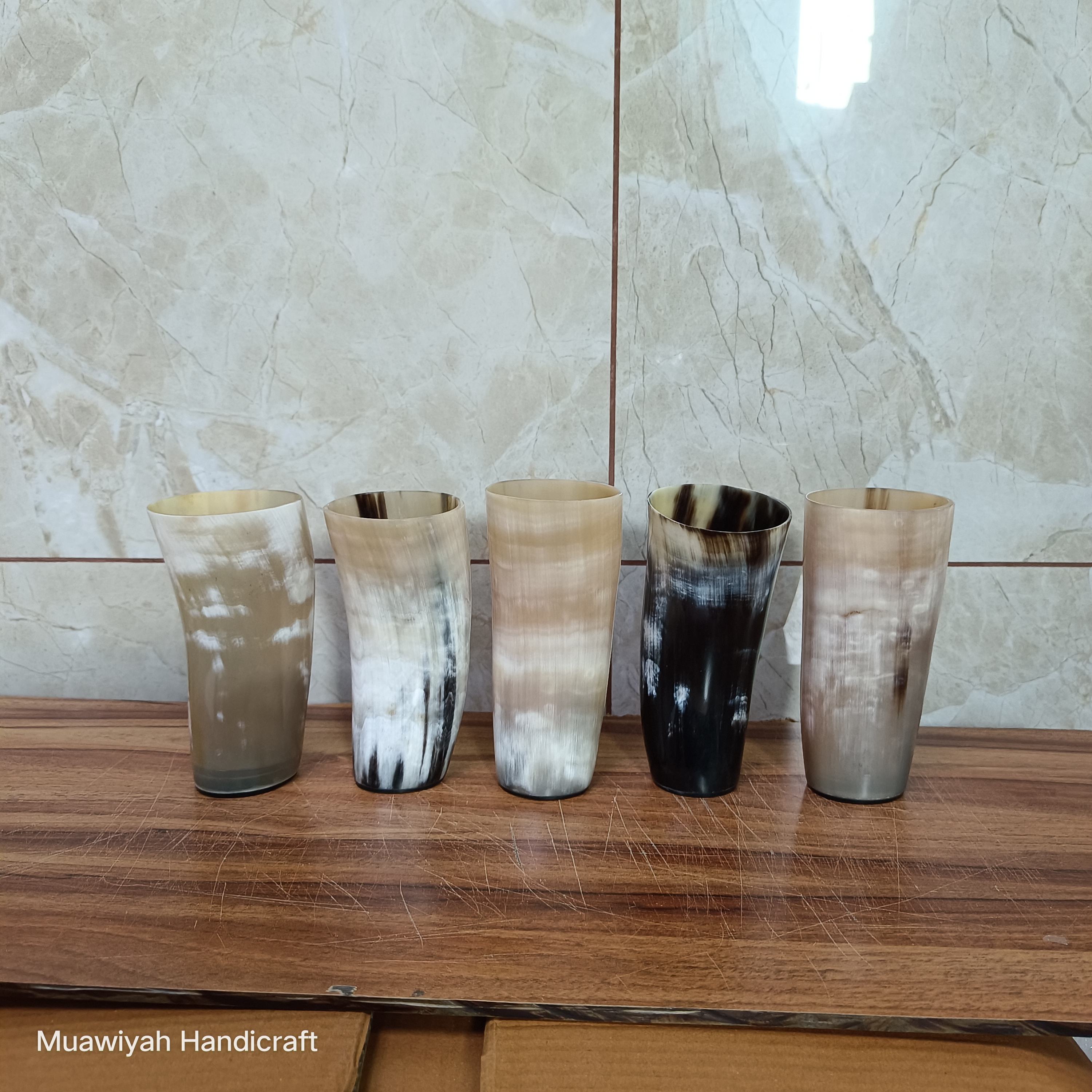 สีฮอร์นธรรมชาติ