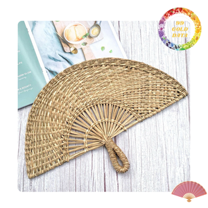 Abanico de mano de algas marinas rústicas de la fábrica de Vietnam | Artículo hecho a mano para regalo y decoración - Product Image 1