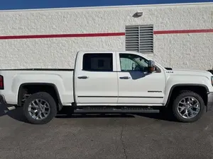 GMC Sierra 1500 SLT 2017 Usada en Perfecto Estado - Product Image 4