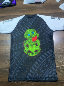 Mens Fitness Rashguard Ropa de Entrenamiento Personalizada Rash Gaurds Personalizado Sublimado Impreso Rash Guard Compresión Mma Rash Guard - Product Image 4