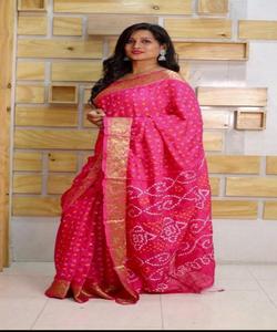 Nuevo y atractivo Sari de gasa de Color rojo con estampado de flores de último diseñador con blusa sin costuras en Ropa Étnica Apparelgarment - Product Image 3