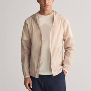 Cortavientos ligero para hombre de alta calidad: elegante, cómodo y perfecto para ropa informal y actividades al aire libre - Product Image 1