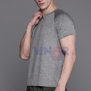 Vente en gros de t-shirt pour hommes sur mesure 100% coton séchage rapide respirant confortable nouveau design OEM Logo tailles couleur personnalisation - Product Image 1
