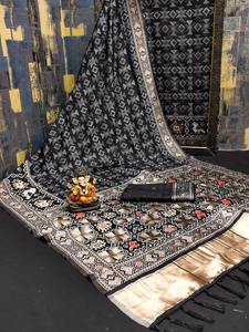 Saris en soie Dola souple teint à la main avec bordure tissée Patola et collection Pallu pour femme - Product Image 4