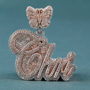 Colgante de diamante de moissanita de diseño único personalizado minimalista de mariposa en joyería fina de Plata de Ley 925 - Product Image 1
