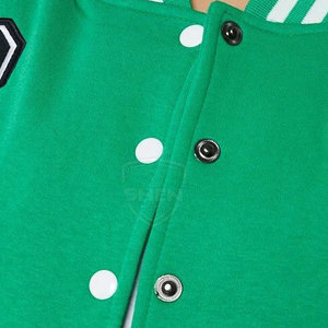 Chaqueta Corta Personalizada para Mujer, Chaqueta de Invierno con Logotipo Personalizado, Hecha en Pakistán - Product Image 6