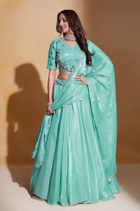 El último diseñador Lehenga Choli de Fab Zone Organza Seda Hilo Secuencia Trabajo Ropa india y pakistaní - Product Image 5