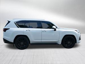 Lexus LX 600 Luxury 4WD Sport Utility 2023 Usado - Product Image 4