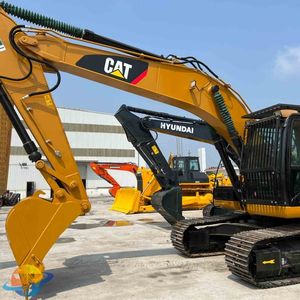 รถขุดมือสอง Caterpillar CAT320D2L ขายตรง ราคาถูก คุณภาพสูง น้ำหนักใช้งาน 4 ตัน เครื่องยนต์ Cummins 8 ตัน - Product Image 2