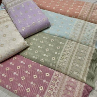 Tissu Georgette de créateur avec motif de broderie moderne, parfait pour les robes d'occasion spéciales, robes de mariée, vente en gros