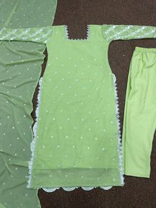 ชุดเดรสดีไซน์เนอร์สำหรับผู้หญิงชุดเดรสชนเผ่ามีสไตล์ชุดเดรสปาร์ตี้สีพื้นแบบพรีเมียมชุดเดรส kurta kurti Palazzo กางเกง dupatta - Product Image 3