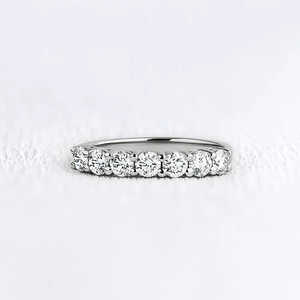 แหวนเพชรโมอีสแบบตัดครึ่งรอบพรีเมี่ยมของขวัญสำหรับแหวนเพชรโมอิสยอดนิยมของเธอ - Product Image 2