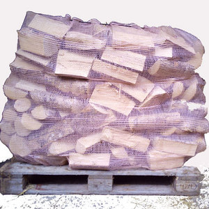 Bûches <span class=keywords><strong>de</strong></span> bois <span class=keywords><strong>de</strong></span> chauffage séchées au four, emballées en sac fileté rouge, prêtes à l'emploi - Product Image 4
