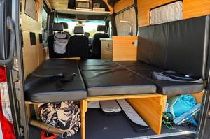 Mercedes-Benz Sprinter 2500 Apexs Van 2020 Limpia, Diseño de Autocaravana - Product Image 5