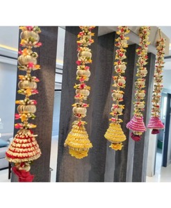 Tenture murale Gota pour décoration de plafond Guirlandes multicolores pour mariage, pendaison de crémaillère et célébration Toile de fond - Product Image 1