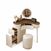 Ensemble de coiffeuse minimaliste de luxe gain de place, table de maquillage blanc crème avec armoire de rangement dissimulée pour petit appartement ou chambre.