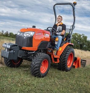 Qualité supérieure pour tracteur diesel Kubota L4600 Machine agricole haute performance livraison rapide avec pompe à noyau - Product Image 6
