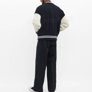 Chaqueta de Lona de Invierno para Hombre de Alta Calidad, Ecológica, de Secado Rápido, Transpirable, con Cuello Alto, Botones de Cuerno Finos y Logotipo Personalizado - Product Image 4