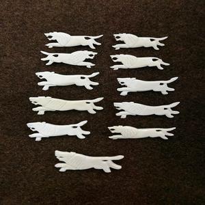 Broche de hueso de origen ético hecho a medida, joyería natural con alma. Ideal para coleccionista de joyas, amante de la moda artesanal - Product Image 2