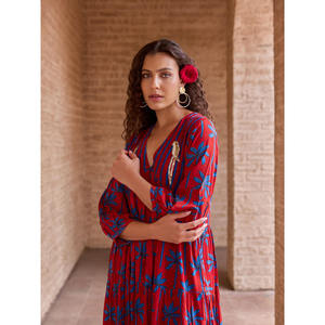 Robe maxi gothique florale Gajgamini, longueur au sol, pour les journées d'automne semi-formelles - Product Image 6