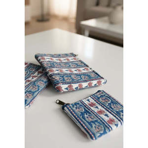 Juego de 3 Bolsas Planas con Cremallera y Estampado Floral, Organizador de Maquillaje Multifuncional y Bolsas Utilitarias con Rayas - Product Image 2