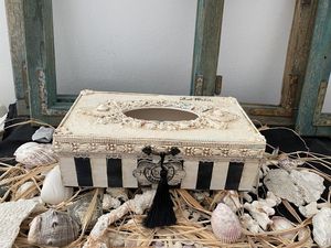 Porte-serviettes compact en MDF pour bureau adapté aux petits espaces tout en conservant une apparence soignée et propre - Product Image 4