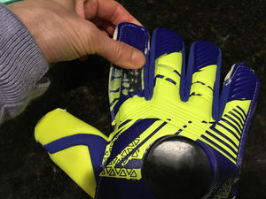 Gants de gardien de but de football professionnels de nouvelle conception, en latex, imperméables, respirants, avec sangle de poignet réglable, doigts entiers - Product Image 6