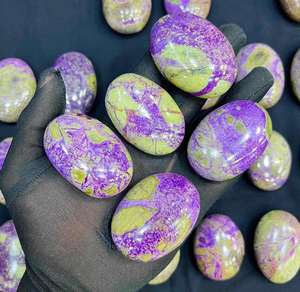 Venta al por Mayor de Cristales Curativos de Ágata Natural Pulida de Color Morado, Ecológicos, en Forma de Bola y Globo, para Aliviar el Estrés, Meditación y Reiki - Product Image 1