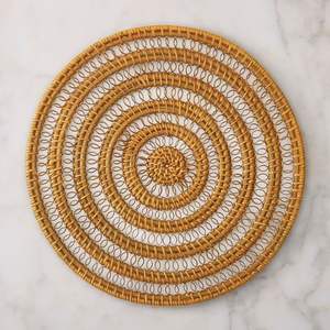 Nouveau style de dessous-de-plat en macramé, parfait pour créer des zones de repas chaleureuses, confortables et accueillantes avec un minimum d'effort et de confort - Product Image 2