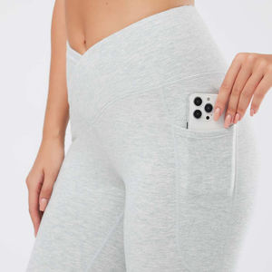 Fournisseurs directs d'usine Pantalons et pantalons de jogging évasés pour femmes Personnalisés Taille haute Simple Uni Pantalon évasé pour femmes en vente - Product Image 5