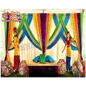 Toile de fond colorée à thème Punjabi pour la scène de la fonction Haldi Mehndi Wedding Bangle Stage avec des statues complexes - Product Image 1