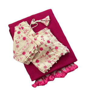 Sari en soie Manipuri Khadi tissé à la main avec de gros pompons pour mariage, fête, formel, toutes saisons - Product Image 1