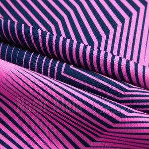 Tenue de football moderne en tissu à séchage rapide, coupe confortable, idéale pour les entraînements, les matchs et les performances sportives d'équipe - Product Image 6