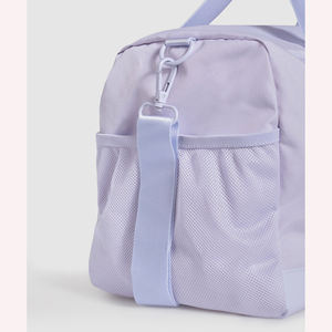Sac de sport minimaliste et mince pour un style de vie urbain - Product Image 4