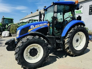 Tracteurs à vendre avec chargeur frontal lourd Tracteurs à vendre avec châssis solide et pneus durables pour les champs accidentés - Product Image 2