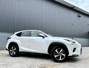 Lexus NX 300 Dark Turbo de Cuero, SUV de Lujo Barato en Venta, Precios al por Mayor, Autos Usados Confiables, Inspección Profesional, Entrega Rápida - Product Image 3