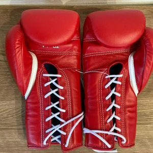 Guantes de boxeo de marca ganadora Entrenamiento de calidad superior Sparring ganador Cordones Guantes de boxeo de cuero de gran calidad Cómodos. - Product Image 3