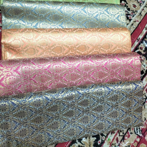 Tela de seda de lujo, textil de fibra natural de capullos, patrón impreso de textura suave, tela de seda al por mayor 100% hecha en la India - Product Image 1