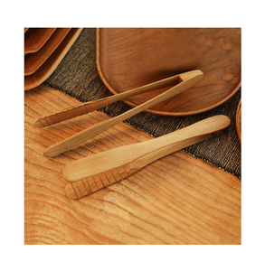 Producto más vendido Pinzas de madera de alta calidad 2 piezas tamaño personalizado nuevo diseño Pinzas de madera a precio barato - Product Image 1