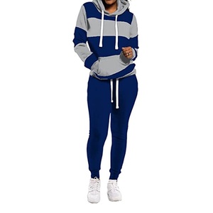 Vente en gros Logo personnalisé Survêtement de sport d'hiver pour femmes Sweat Jogging à capuche solide imprimé plusieurs couleurs Vêtements de sport en tissu - Product Image 6