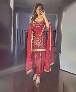 Tenue indienne traditionnelle personnalisable pour les femmes Eid Ramzan spécial Salwar Kameez Readymade Dhoti Style pantalon naturel pakistanais - Product Image 1