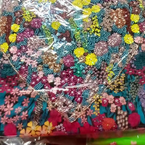 ชุดเดรสงานแต่งงานหรูหรา ปักมือด้วยลูกปัดและขนสัตว์ คอสูง แขนยาว ความยาวระดับข้อเท้า ลายเรียบ - Product Image 4