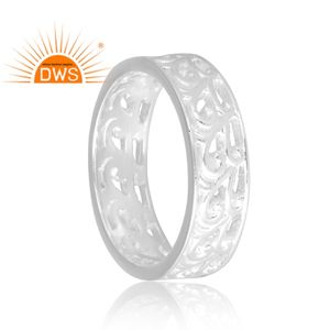 Último diseño Anillo de banda de plata esterlina 925 Joyería de diseño personalizado para mujer Regalo para ella. - Product Image 2