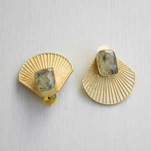 Pendientes de Latón al por Mayor, Diseño de Piedra Natural en Bruto, Acabado Chapado en Oro de 18K, Estilo Moderno, Calidad de Exportación al por Mayor - Product Image 5