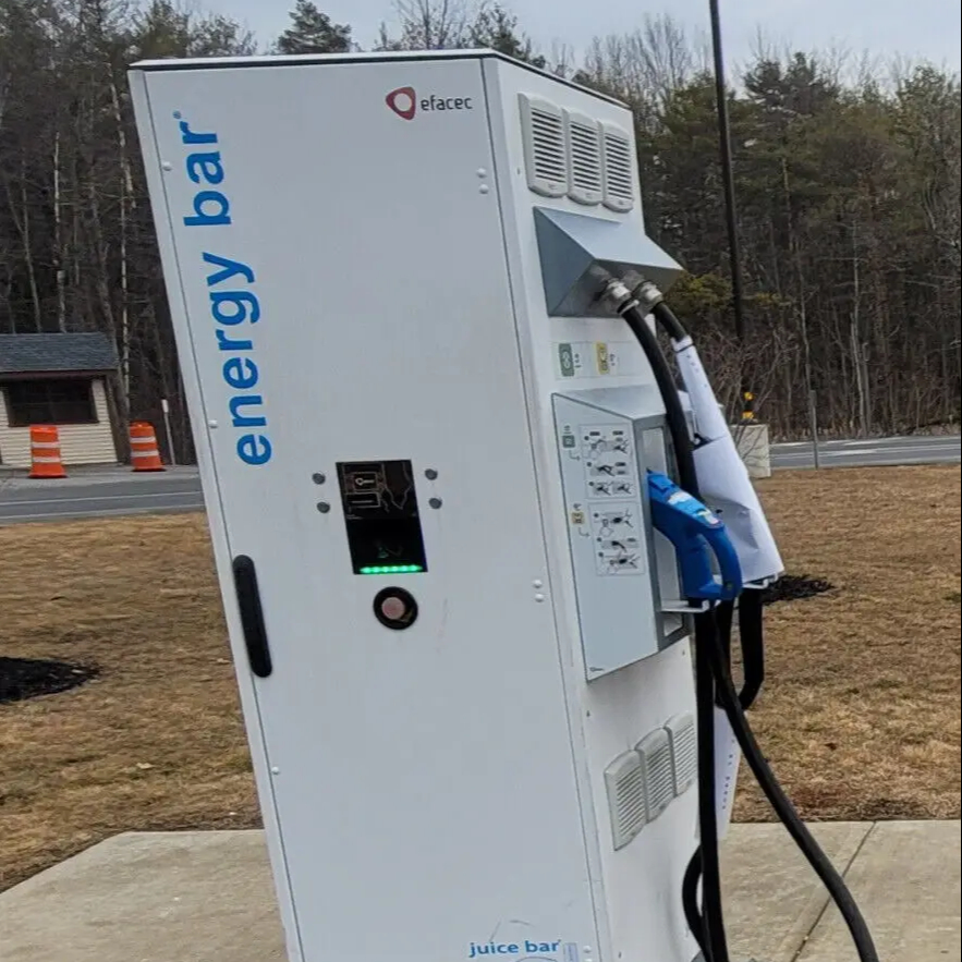 Автомобильные зарядные станции EFA Power EV QC 45 двойная зарядная станция
