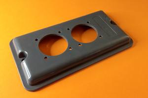 Boîtier à profil bas PS-14L9 pour deux prises SCHUKO - Product Image 2